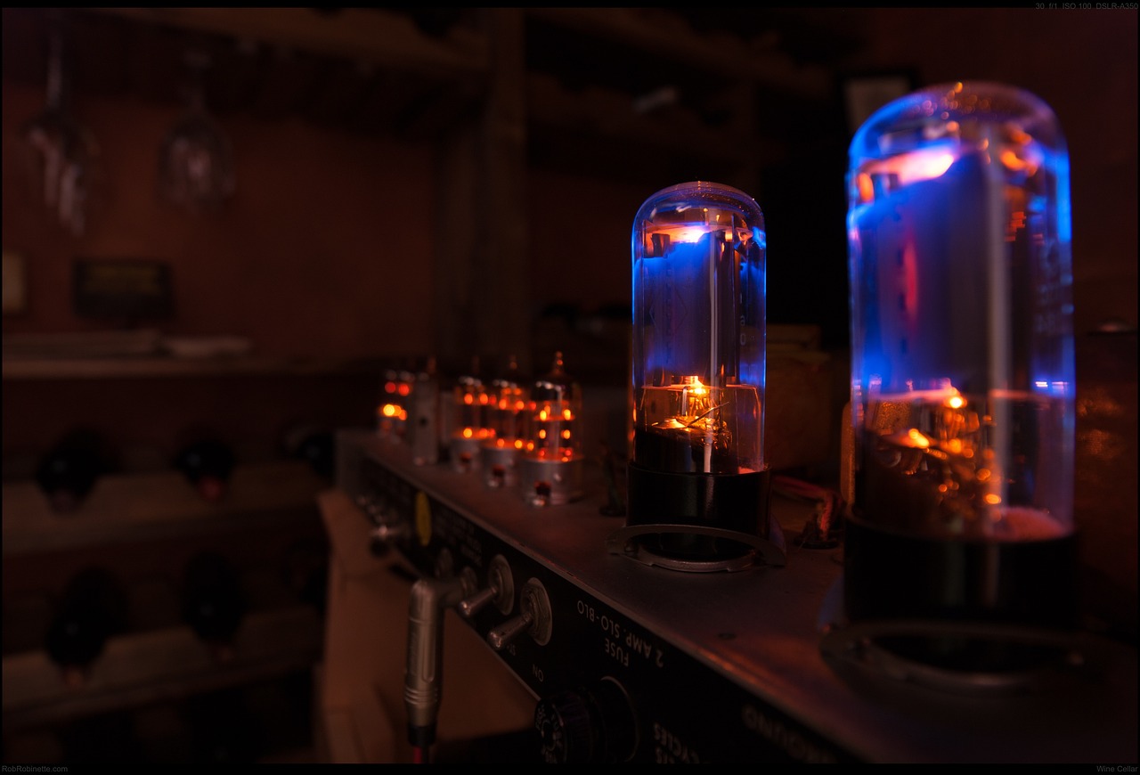 How did vacuum tube amplifiers work? GeeTech
